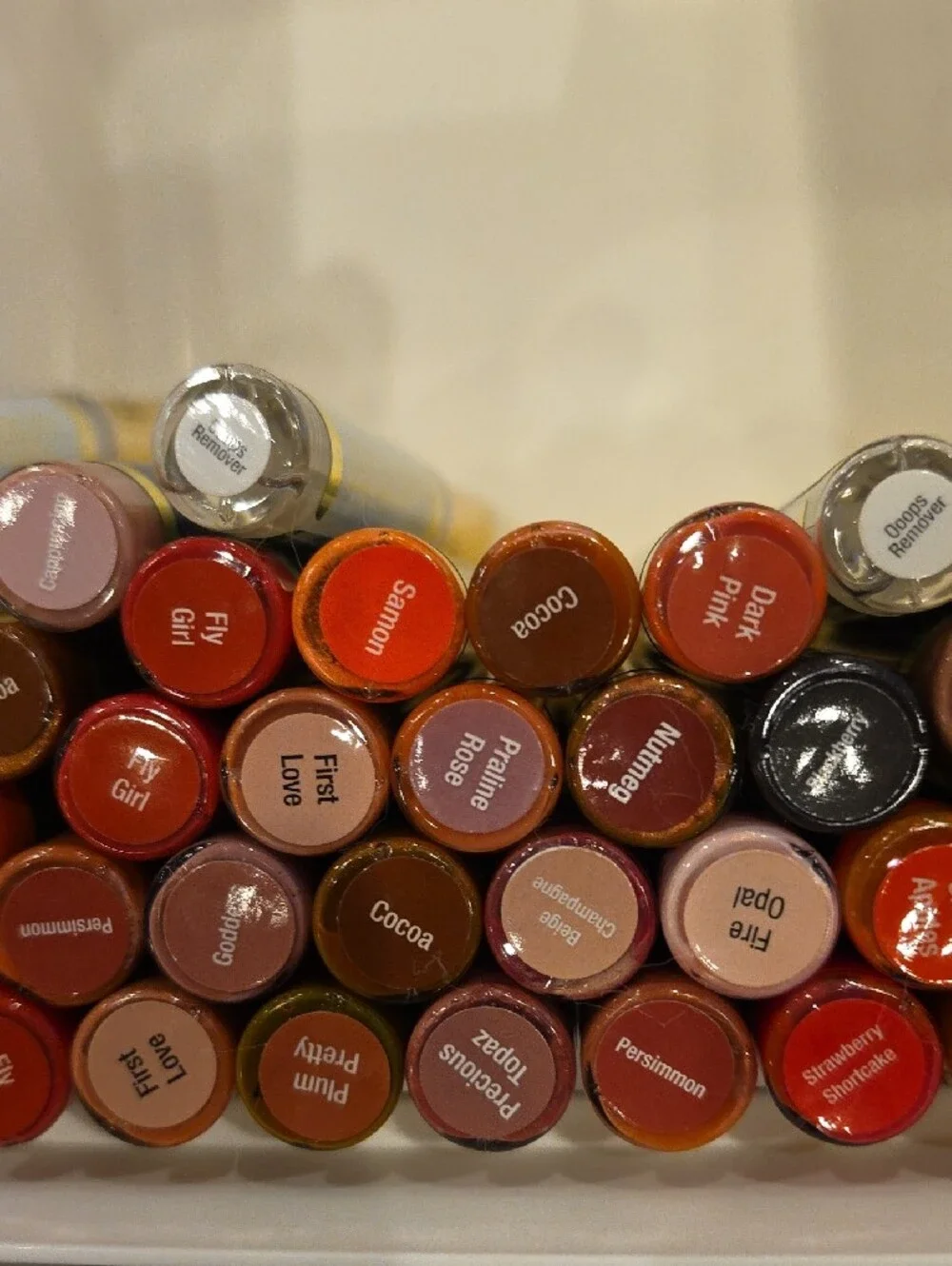34 LipSense Lipstick Bundle - Reds, Pinks, Browns, Coral, Black, Plus 4 Removers